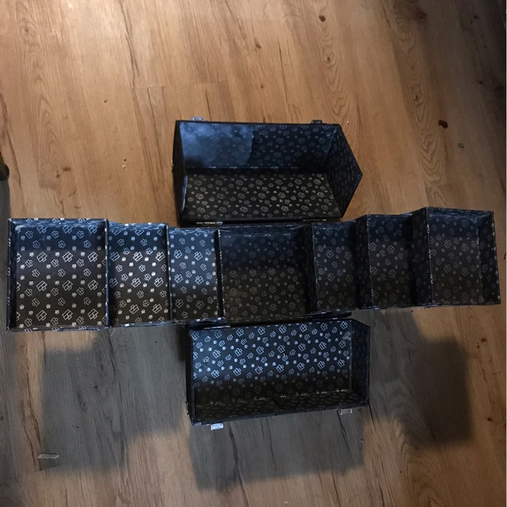 Caboodles HUGE black vintage makeup case